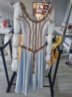 Сценичен костюм