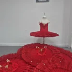 Сценичен костюм